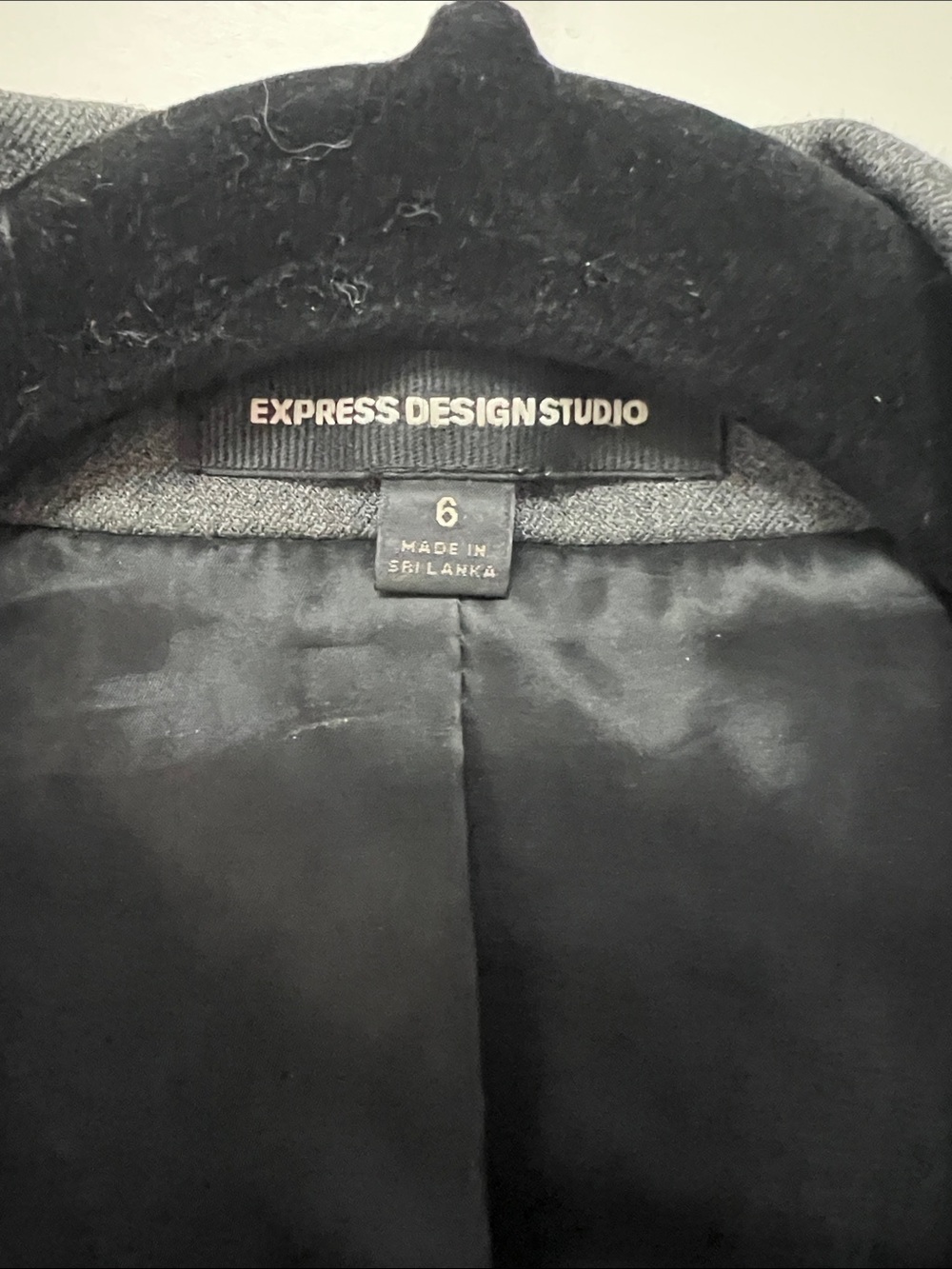 Express Women's Gray Single-Button Tailored Blazer Jacket - Picture 2 of 6